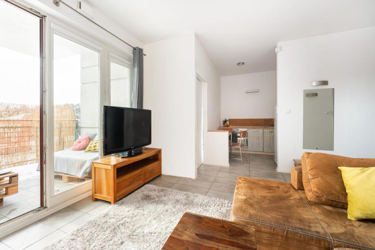 Superapart Wilanowska Apt 20 "Pet-Friendly 1Br Home With Patio Warsaw Exterior photo